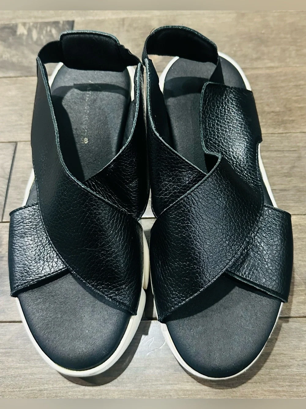 Anthropologie Women’s Sz 38/7.5 Black/White Daily Practice Fisherman Sandals